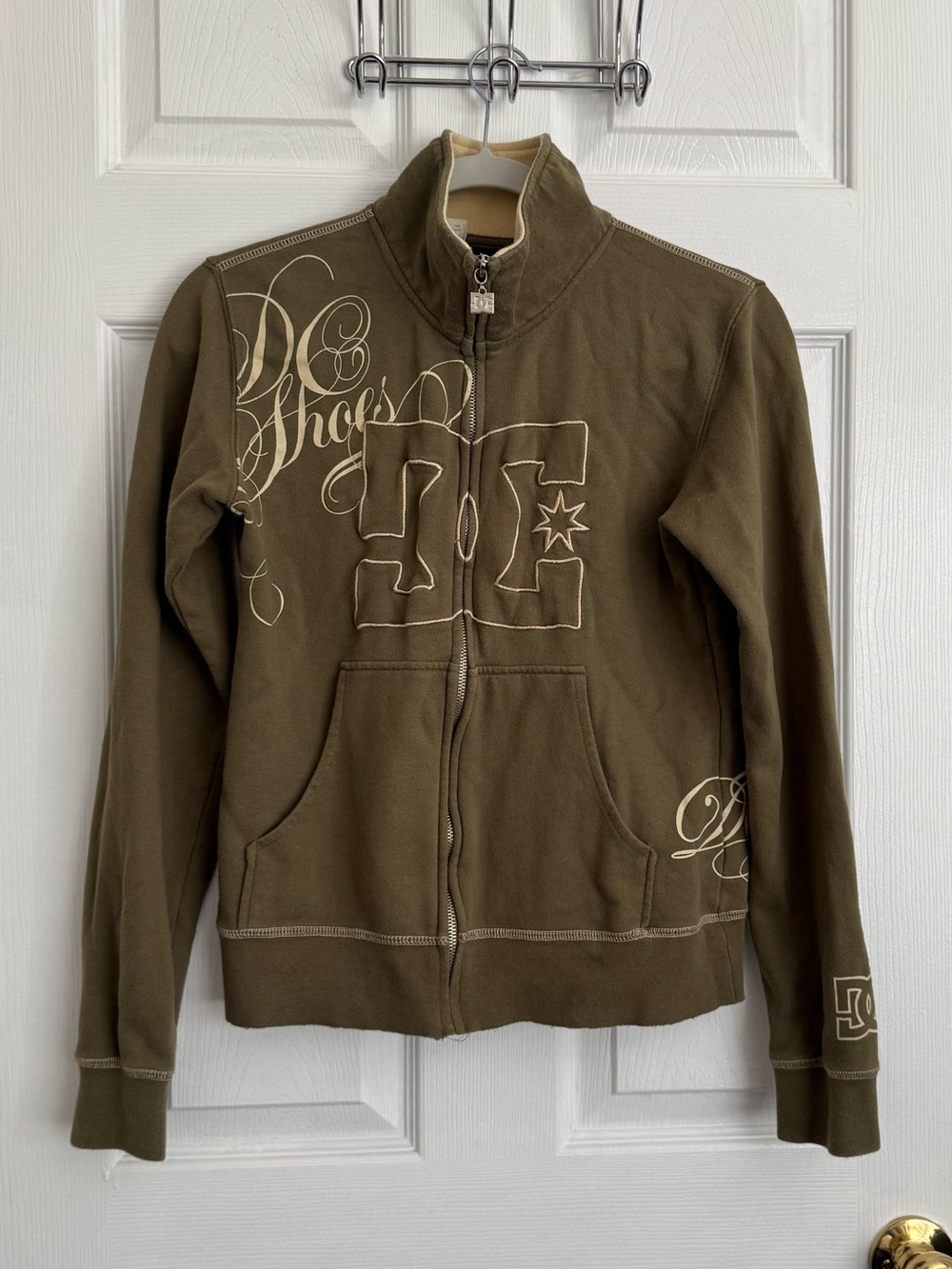 Y2K Women’s DC Shoes Olive Green Zip-Up Hoodie